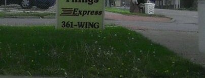 Wings N Things is one of Tempat yang Disukai Dorothy.