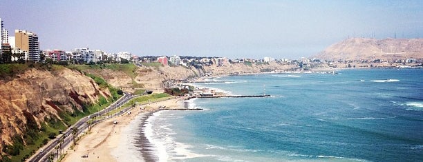 Playa La Estrella is one of Badge Swimmies Lima.