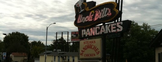 Uncle Bill's Pancake and Dinner House is one of What makes St. Louis AWESOME!!!.