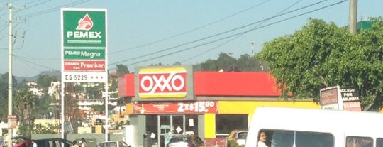 Oxxo is one of Orte, die Lili gefallen.