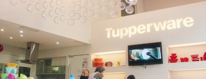Tupperware is one of Orte, die בנו של אלוהים gefallen.