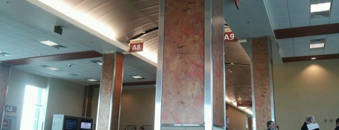 Gate A9 is one of Lugares favoritos de SooFab.