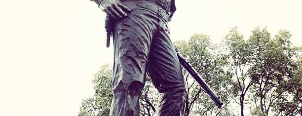 John Wayne Statue is one of 2013 Midwest Roadtrip.