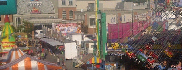 Western Fair Grounds is one of Lieux qui ont plu à Chris.