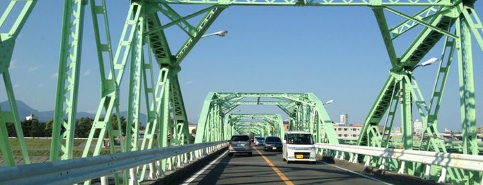 安倍川橋 is one of Orte, die Masahiro gefallen.