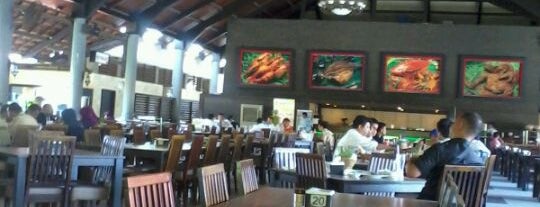 Lembur Kuring is one of Medan Culinary City (Wonderful Medan).