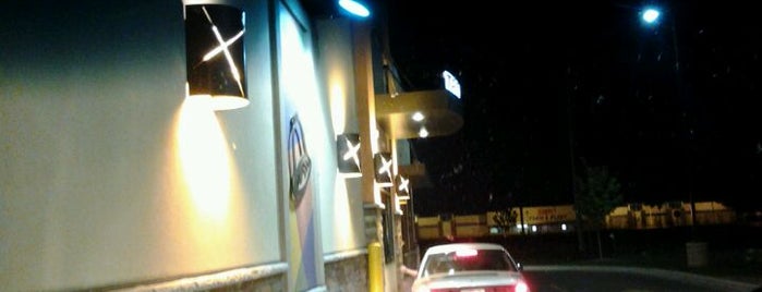 Taco Bell is one of Trudy 님이 좋아한 장소.
