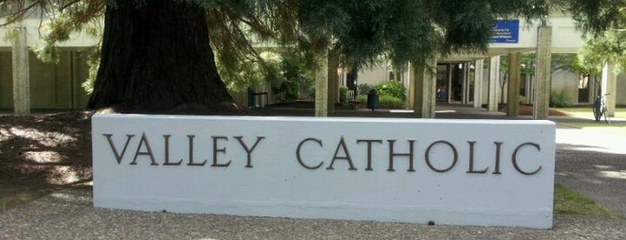 Valley Catholic High School is one of Tempat yang Disukai Capoeira.