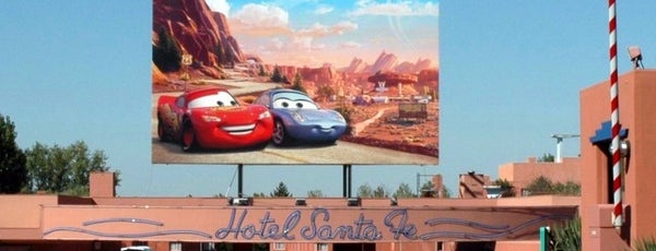 Disney's Hotel Santa Fe is one of Locais curtidos por İLKER.