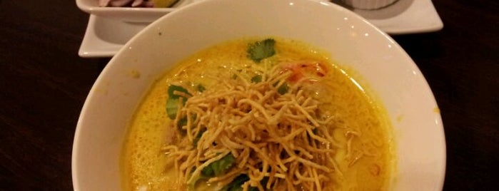 Monora Thai Cuisine is one of Locais curtidos por Natalie.