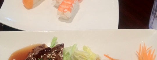 Fuji Japanese Restaurant is one of Basさんのお気に入りスポット.