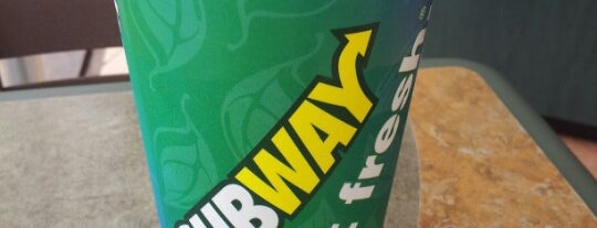Subway is one of Alejandroさんのお気に入りスポット.