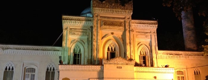 Yıldız Hamidiye Camii is one of İbadethane.