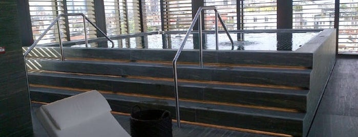 Spa at Armani Hotel is one of Vanessaさんのお気に入りスポット.