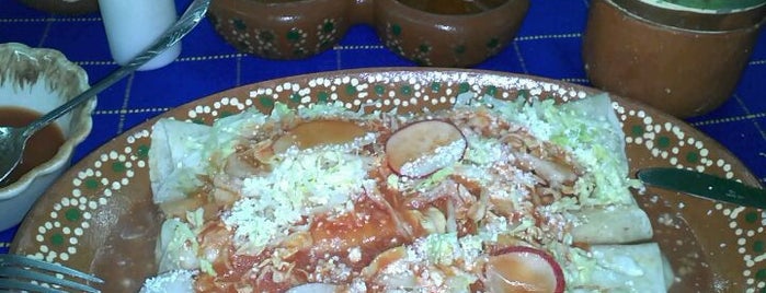 Cenaduría La Única is one of Locais salvos de Alex.