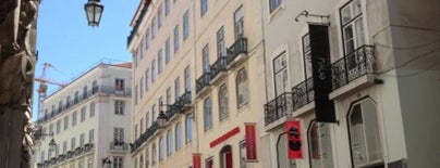 Armazéns do Chiado is one of Guide to Lisbon's best spots.
