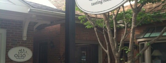 Olio Tasting Room is one of Jaredさんのお気に入りスポット.