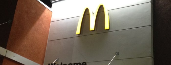 McDonald's is one of Tempat yang Disukai Ahmed-dh.