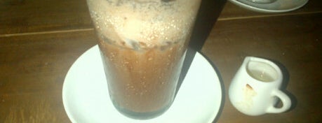 CoffeeRight® is one of Tempat Makan & Nongkrong di Jogja.