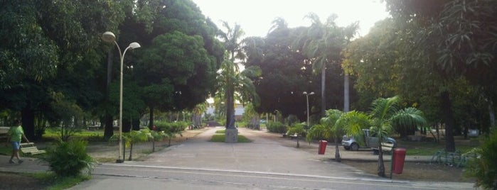 Parque 13 de Maio is one of Listas de Prefeitos.