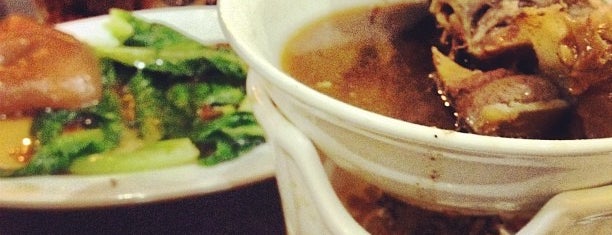 Pao Xiang Bak Kut Teh (宝香绑线肉骨茶) is one of Best Food in KL/PJ.