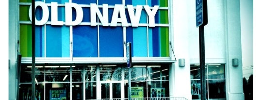 Old Navy is one of Orte, die Maria gefallen.