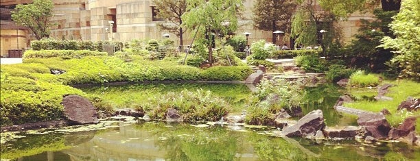 毛利庭園 is one of Tokyo Tripping.