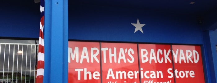 Martha's Backyard is one of สถานที่ที่ Marcia ถูกใจ.