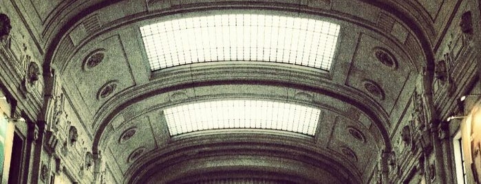 Stazione Milano Centrale is one of To-do in Milano.