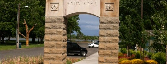 Howard Amon Park is one of Tempat yang Disukai Jenn.