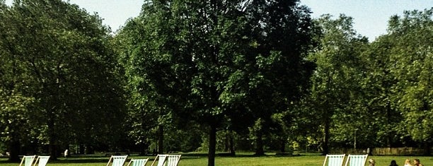 Грин-парк is one of London trip.
