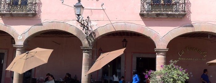 La veranda is one of Tempat yang Disukai Jesus.