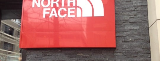 The North Face Bethesda Row is one of Christopherさんのお気に入りスポット.