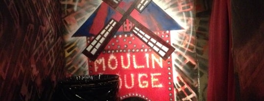 Moulin Rouge is one of Caracas según Diplomático.