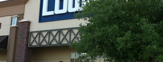 Lowe's is one of Satrio 님이 좋아한 장소.