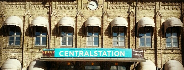 Göteborg Centralstation is one of Heathさんのお気に入りスポット.