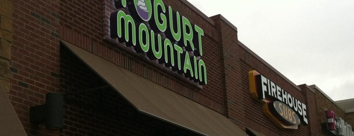 Yogurt Mountain is one of สถานที่ที่ Gunsey ถูกใจ.