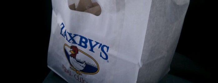 Zaxby's Chicken Fingers & Buffalo Wings is one of Tempat yang Disimpan Tony.