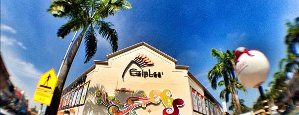 CzipLee Bangsar is one of Diera’s Liked Places.