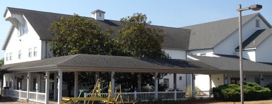 Gasthof Amish Restaurant is one of John'un Beğendiği Mekanlar.