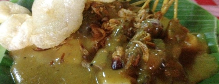 Sate Padang SALERO is one of Satrio’s Liked Places.