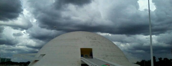 Complejo Cultural de la República João Herculino is one of imperdible brasilia.