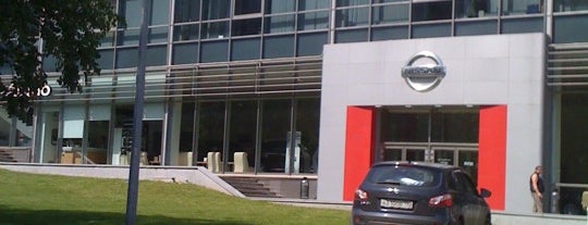 Nissan Рольф is one of สถานที่ที่ Darya ถูกใจ.