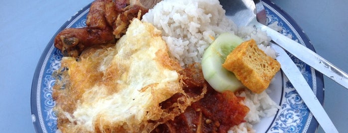 Warung Mee Kari Jalan Rasah is one of Delicious Food in Seremban (Anson's 2Cent).