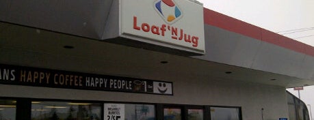 Loaf N Jug is one of สถานที่ที่ Kristen ถูกใจ.