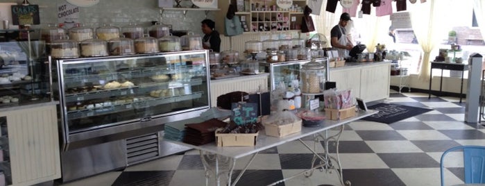 The 15 Best Places For Cupcakes In Los Angeles