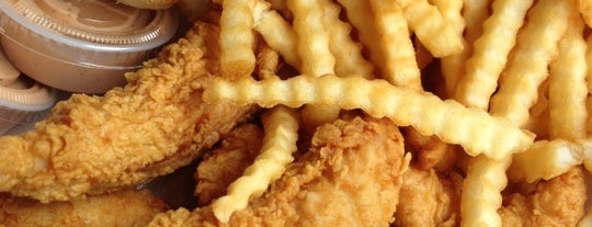 Raising Cane's Chicken Fingers is one of Sugarland Top Food Places.