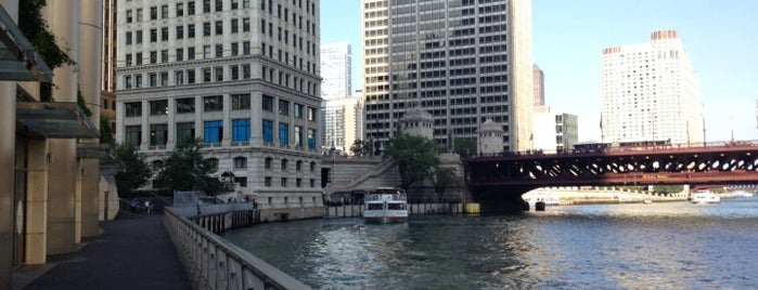 Paseo Fluvial de Chicago is one of Chicago to-do.