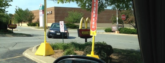 McDonald's is one of สถานที่ที่ La-Tica ถูกใจ.