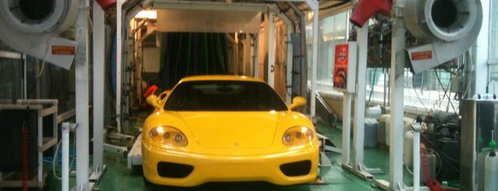 Auto Hand Car Wash is one of Georgia❤ 님이 좋아한 장소.